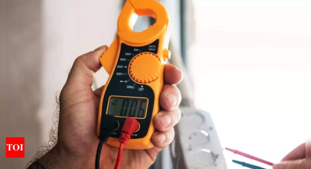 Clamp Meters For Accurate Current Reading